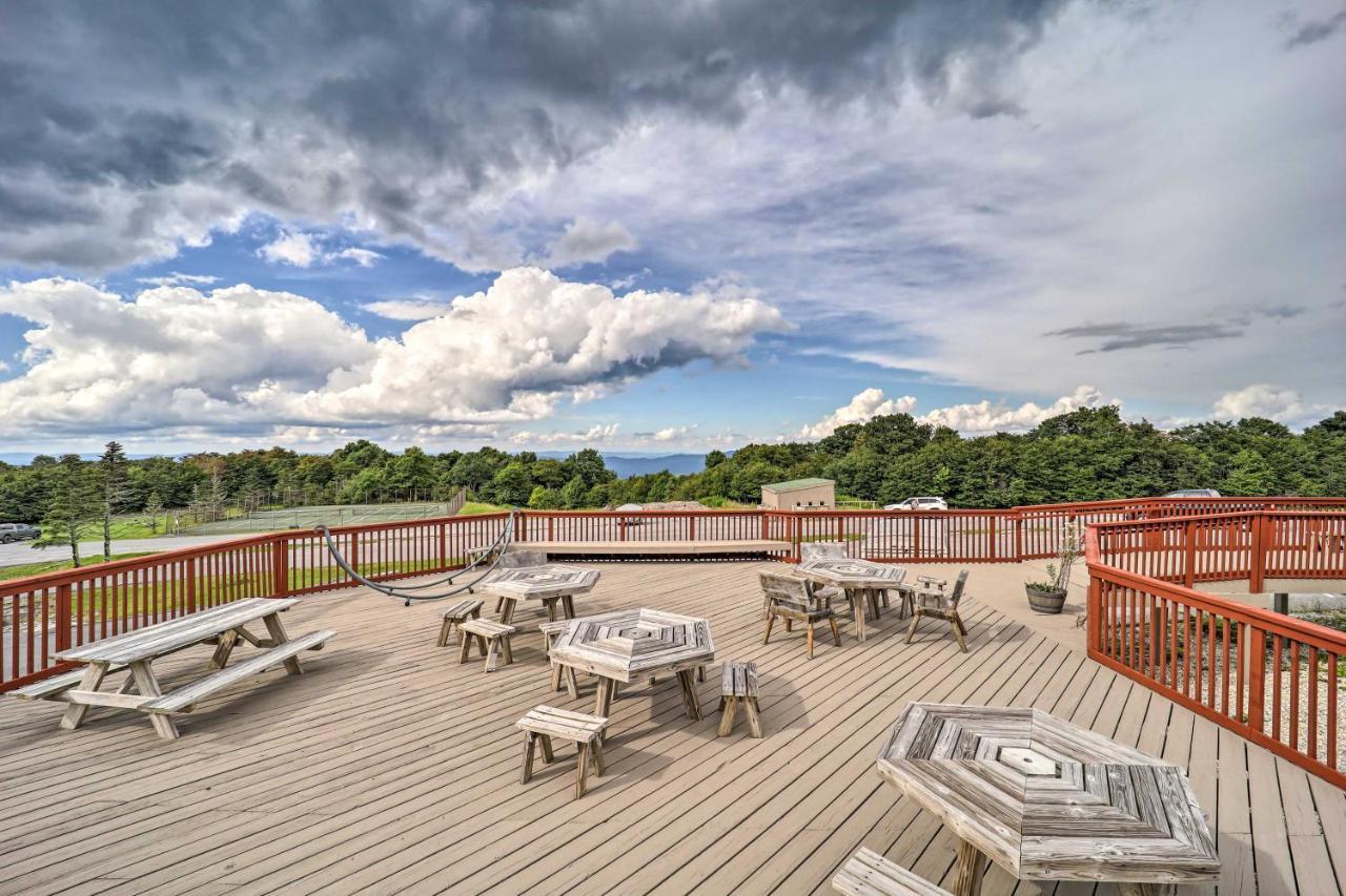 Beech Mountain Condo Near Hiking And Mountain Biking Екстериор снимка